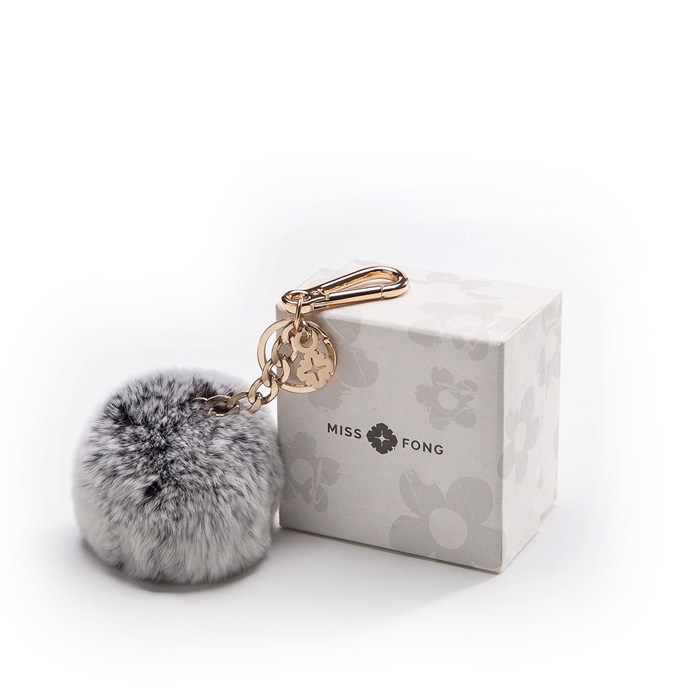 1pc Solid Color Women's Fluffy Pom Pom Keychain For Clothing, Bag, And  Accessories, Suitable For Daily Use